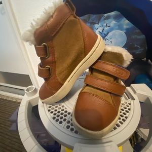 UGG toddler shoes